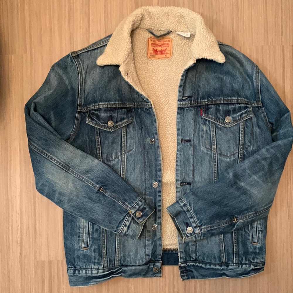 Levi’s Sherpa-lined Trucker Jacket XL
